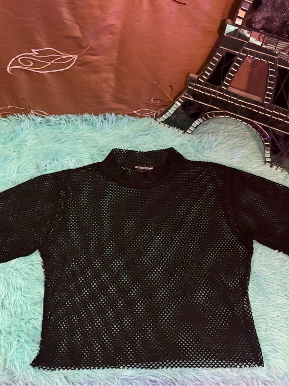PrettyLittleThing Black Fishnet Short Sleeve Crop Top Size S